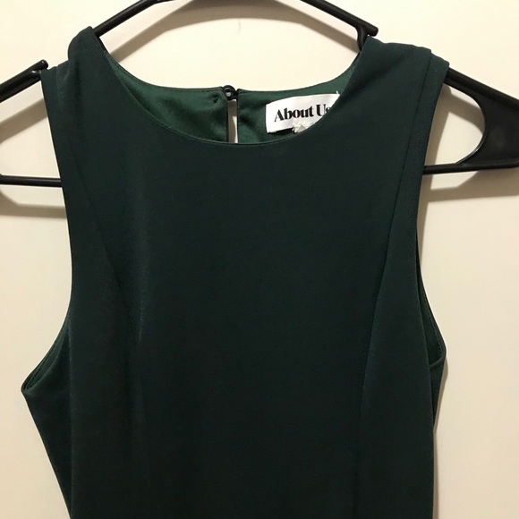 Dark green dress open back - Picture 2 of 8